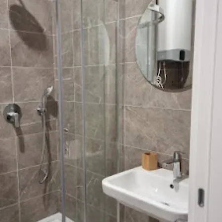 Alek Place Apartment Belgrade
